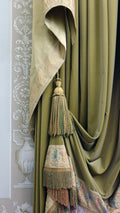 Decorative tassel curtain tieback